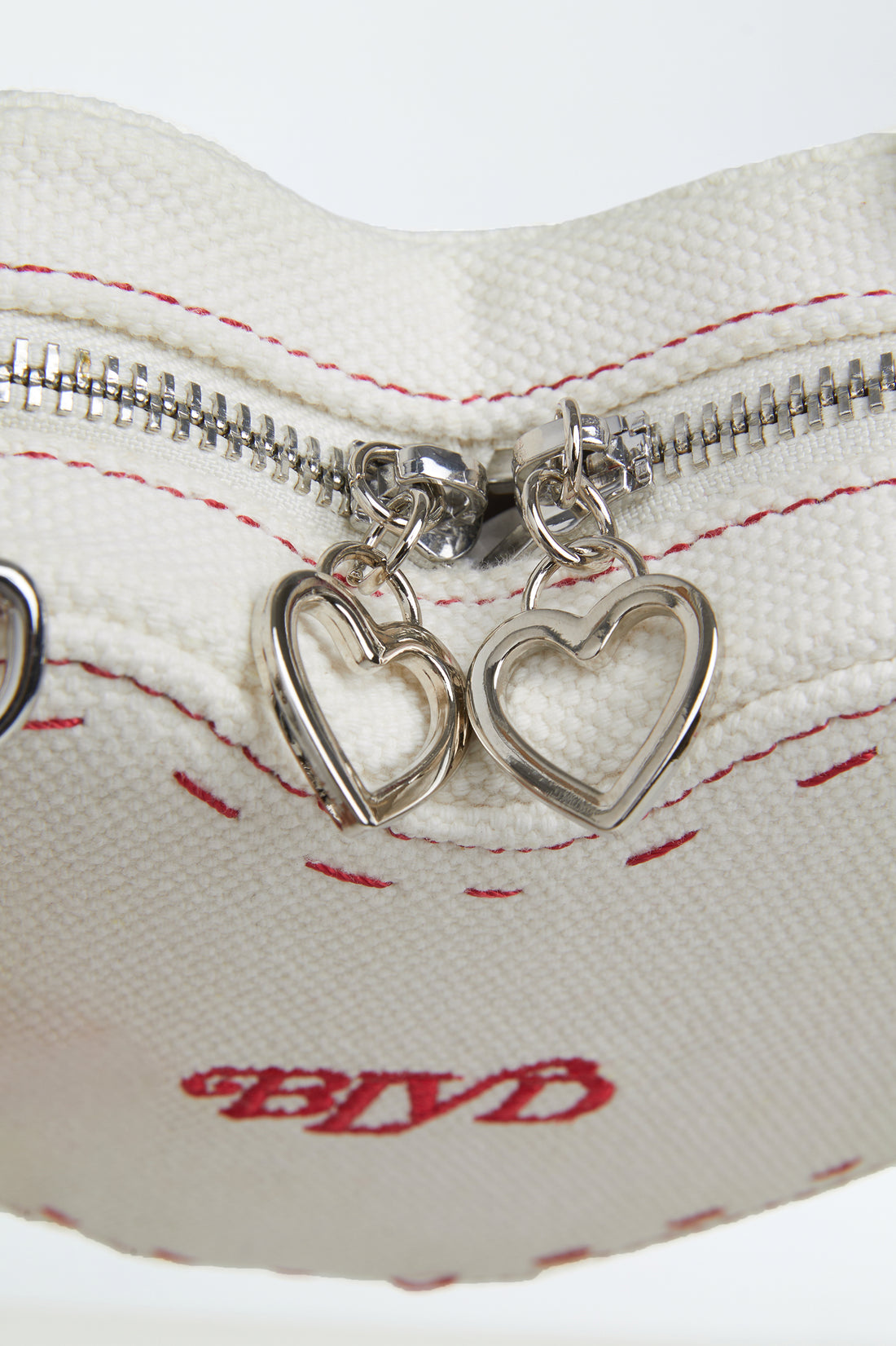 〖WULTMAS X Affection BLVD〗Sweet Heart Box Bag in White
